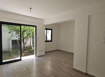 Departamento de 1 ambiente, Lomas de Zamora · Monoambiente con Patio y Cochera - Apto Profesional