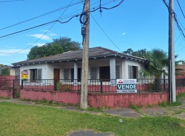 Casa · 150m² · 6 Ambientes · 1 Cochera · Casa en Venta! Sobre Esquina