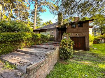 Casa · 253m² · 5 Ambientes · 1 Cochera · Casa en Venta en Cariló, Pinamar - Molle 926