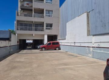 Garage · 11m² · Cochera en Venta Banfield Este Centro a m de La Estacion
