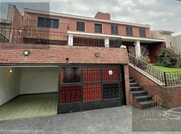 Casa · 333m² · 9 Ambientes · 2 Cocheras · Gran Casa Urca