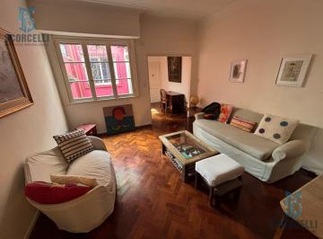 Departamento · 50m² · 3 Ambientes · Excelente 3 Amb con Balcón y Patio, 2do Piso X Escalera/ Muy Luminoso!