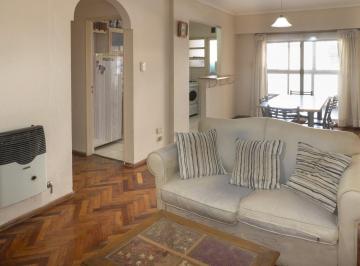 Departamento · 59m² · 3 Ambientes · 1 Cochera · Venta, Departamento 2 Dormitiorios con Cochera. en El Centro