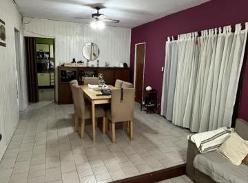Casa · 170m² · 3 Ambientes · 2 Cocheras · Casa en Venta San Isidro 5600 Wilde