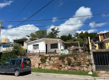 Casa de 3 ambientes, Villa Carlos Paz · Gran Oportunidad! Casa en Bº Las Quintas, Carlos Paz. a 5 Min. del Centro
