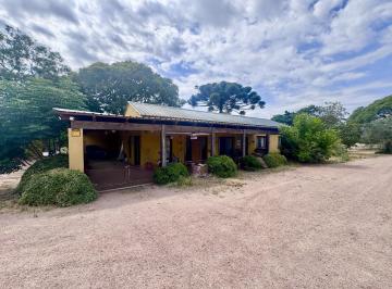 Campo · 67050m² · 8 Ambientes · Chacra en Venta con Casi 7 Hectáreas Casa Laguna y Arroyo