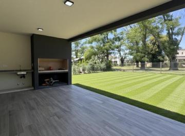 Casa · 130m² · 4 Ambientes · Casa en Venta en Santa Lucia Pilar del Este