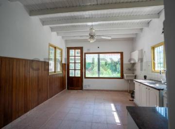 Casa · 160m² · 6 Ambientes · 1 Cochera · Casa en Venta en City Bell - 4 Dorm..