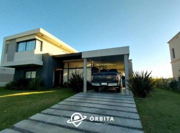 Casa · 181m² · 5 Ambientes · 1 Cochera · Casa en Venta en Barrio Santa Ines, Canning, Esteban Echeverria