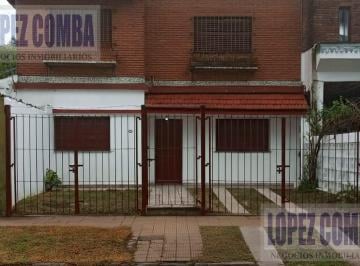 Casa · 90m² · 3 Ambientes · 2 Cocheras · Casa en Alquiler