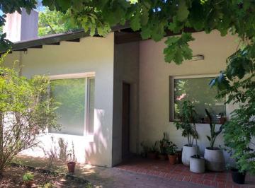 PH de 5 ambientes, La Plata · Casa en Venta, en PH