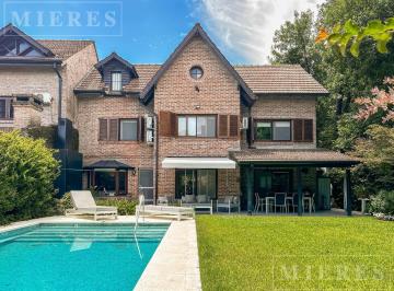 Casa · 226m² · 4 Dormitorios · 2 Cocheras · Casa en Venta en Las Lomas - Horqueta
