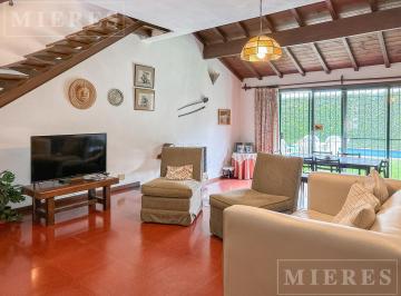 Casa · 162m² · 3 Dormitorios · 2 Cocheras · Casa en Venta en Las Lomas de San Isidro