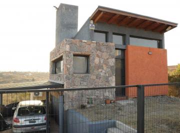 Casa · 120m² · 1 Dormitorio · 1 Cochera · Se Vende Casa en Estancia Vieja