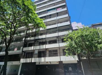 Departamento · 44m² · 2 Ambientes · Departamento de 1 Dormitorio con Patio, Zona Rio, Rosario