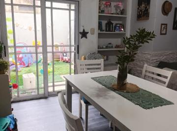 Casa · 126m² · 3 Ambientes · 1 Cochera · Venta Casa Reciclada San Martin