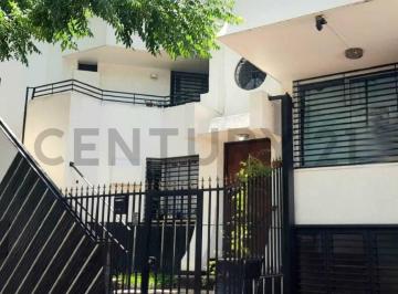 Casa · 220m² · 7 Ambientes · 2 Cocheras · Casa en Venta, San Jose Guaymallen. Mendoza