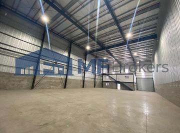 Bodega-Galpón · 800m² · 3 Cocheras · Alquiler Galpon 800 m² a Estrenar en Parque Industrial con Seguridad 24hs