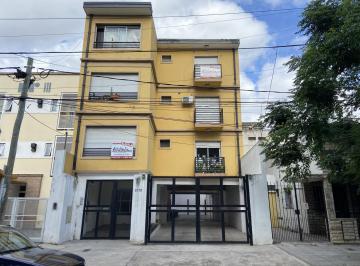 Departamento · 25m² · 1 Ambiente · Departamento Monoambiente en Primer Piso por Escalera en Morón Sur