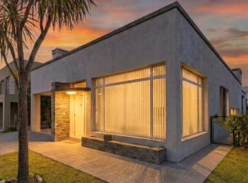 Casa de 5 ambientes, Berazategui · Casa 5 Ambientes Altos de Hudson II Apta Crédito