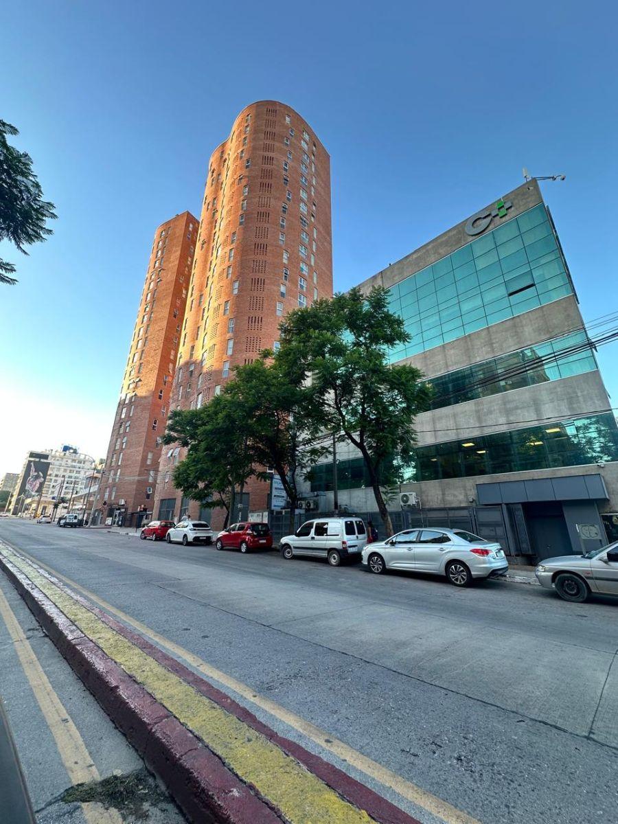 Av. Pueyrredón 724