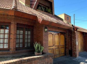 Casa de 5 ambientes, San Miguel · Excelente Chalet en Venta en Muñiz, San Miguel