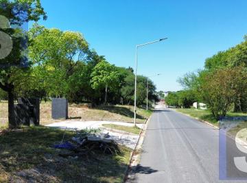 Terreno · 600m² · Terreno en Calle Rondeau (Entre a Crespo y Ambrosetti)