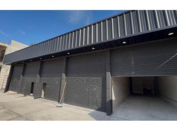 Local comercial · 45m² · 1 Cochera · Local en Alquiler en Pilar, G. B. a. Zona Norte, Argentina