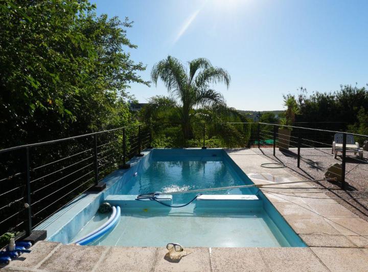 Casa · 223m² · 3 Ambientes · 2 Cocheras