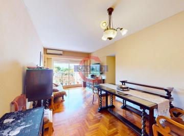 Departamento · 81m² · 4 Ambientes · Venta Departamento 4 Ambientes con Balcón en Av San Martin 2800, 4to Piso Florida Mitre