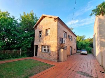 Casa · 170m² · 6 Ambientes · 3 Cocheras · Casa en City Bell