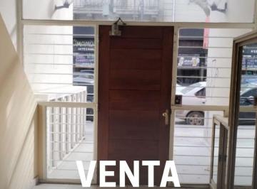 Departamento de 4 ambientes, La Plata · Semipiso en Venta - Pleno Centro.
