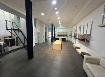 Local comercial · 164m² · 3 Ambientes · Alquiler de Local en Recoleta - Alto Transito de Gente - Multi Rubro