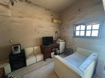 Casa · 324m² · 5 Ambientes · 1 Cochera · Se Vende Propiedad 2 Deptos + Galpón Al Fondo