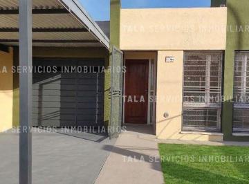 Casa de 4 ambientes, Córdoba · Casa con 300 m² en Venta con 1 Dormitorio, con Opción a 2. en Carrara Sur de Horizonte