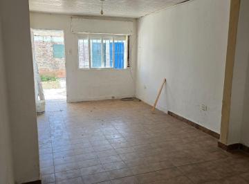 Casa · 100m² · 5 Ambientes · 1 Cochera · Casa Interna 2d con Cochera y Patio Bº Candioti Norte