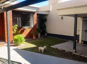 Casa de 4 ambientes, Dorrego · Venta Casa Alto Dorrego 3 Dorm.