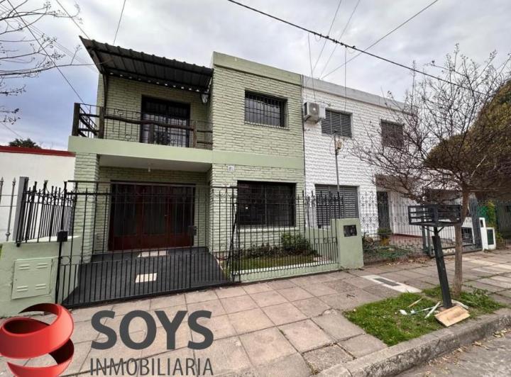 Casa · 113m² · 6 Ambientes · 1 Cochera