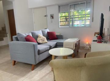 Casa de 4 ambientes, La Plata · Duplex en Venta La Plata Melchor Romero