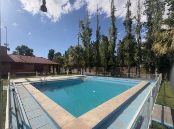 Casa · 1000m² · 20 Ambientes · 15 Cocheras · Casa en Medano de Oro