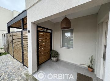 Casa · 100m² · 4 Ambientes · 2 Cocheras · Casa en Venta en Casas de San Patricio, Villa Nueva