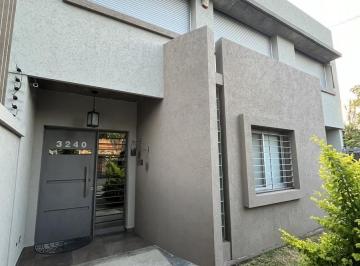 Casa · 231m² · 5 Ambientes · Venta Casa 5 Ambientes Apto Credito en Castelar Norte