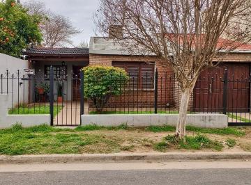 Casa · 119m² · 4 Ambientes · 2 Cocheras · Se Vende Hermosa Casa de 3 Dorm en Alto Alberdi