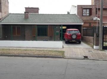 Casa · 160m² · 3 Dormitorios · 2 Cocheras · Casa en Urca