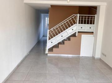 PH · 120m² · 4 Ambientes · 1 Cochera · Duplex de 4 Amb con Entrada de Auto y Parque
