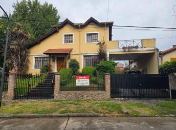 Casa de 3 ambientes, Tigre · Tigre a m. de La Costa. Excelente Ubicacion. Casa en 2 Plantas de 3 Amb.