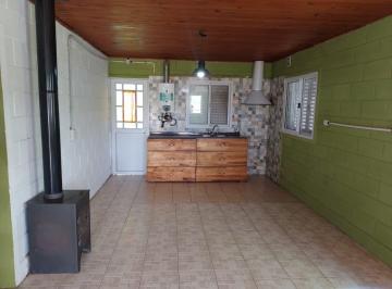 Casa · 54m² · 3 Ambientes · 1 Cochera · Casa en Casas