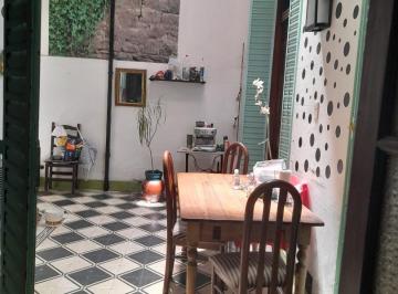 PH · 92m² · 5 Ambientes · PH en Venta Caballito, sin Expensas!
