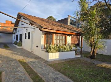 Casa · 170m² · 4 Ambientes · 1 Cochera · Casa Chalet en Venta en Pilar, G. B. a. Zona Norte, Argentina
