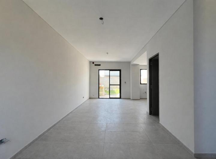 Casa · 150m² · 2 Dormitorios · 2 Cocheras